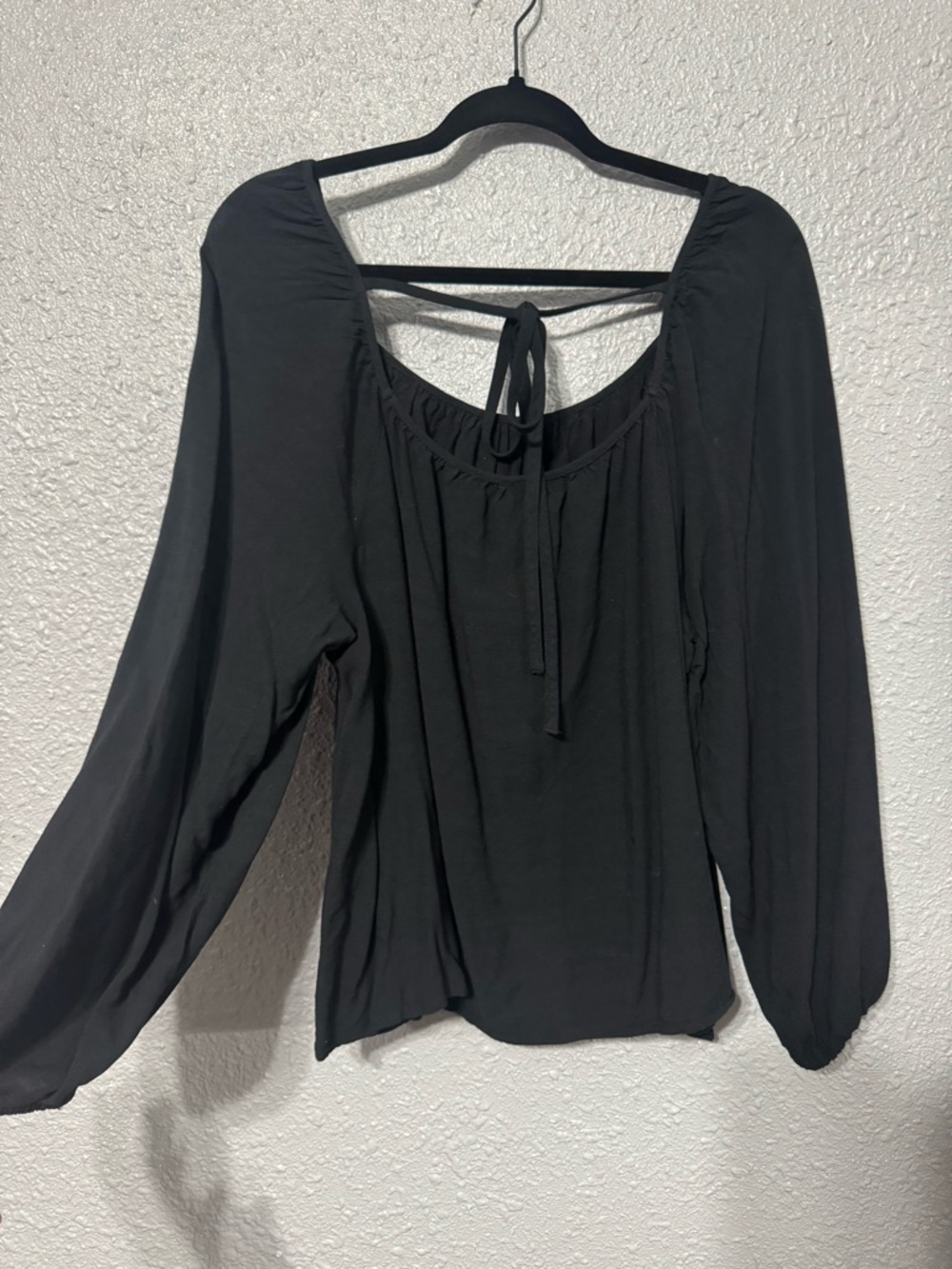Black Long-Sleeve Tie-Back Women's Top
